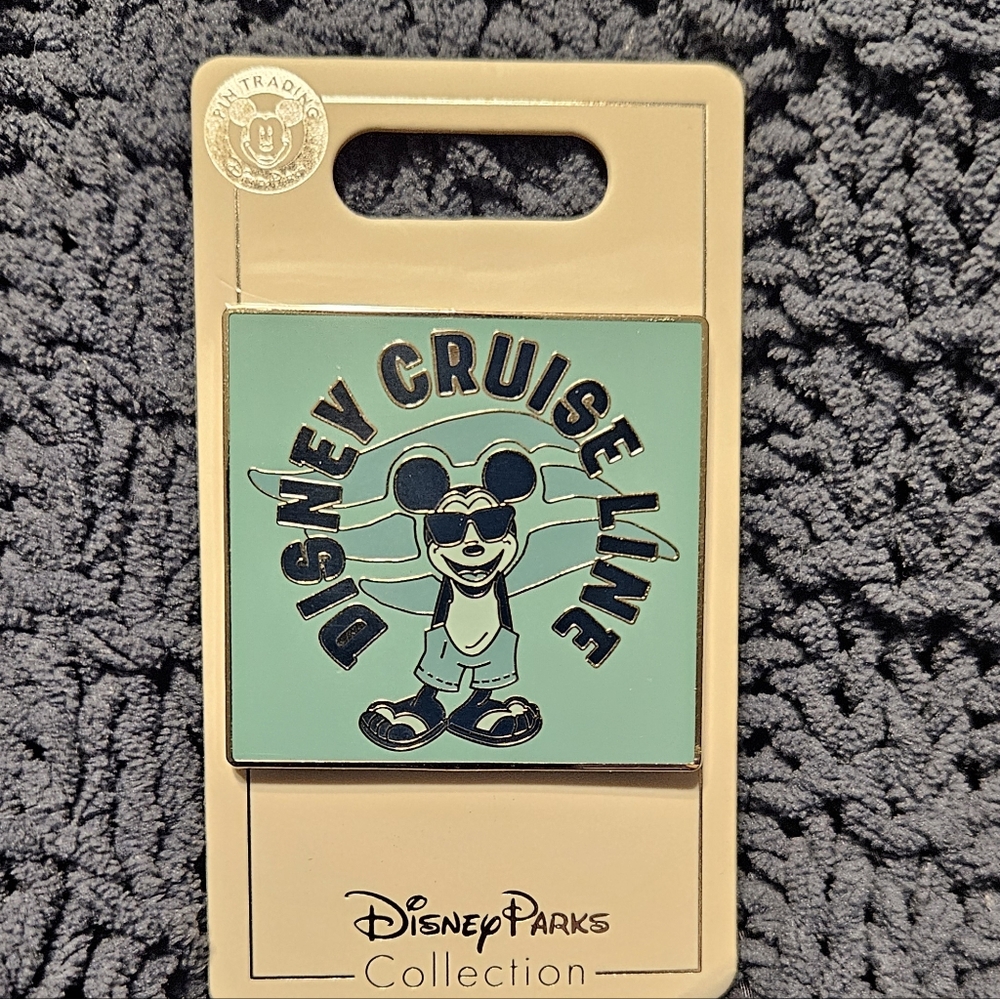 NWT Disney Cruise Line pin